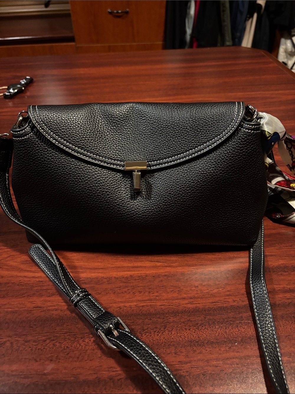 Toteme Handbag (Not Authentic)